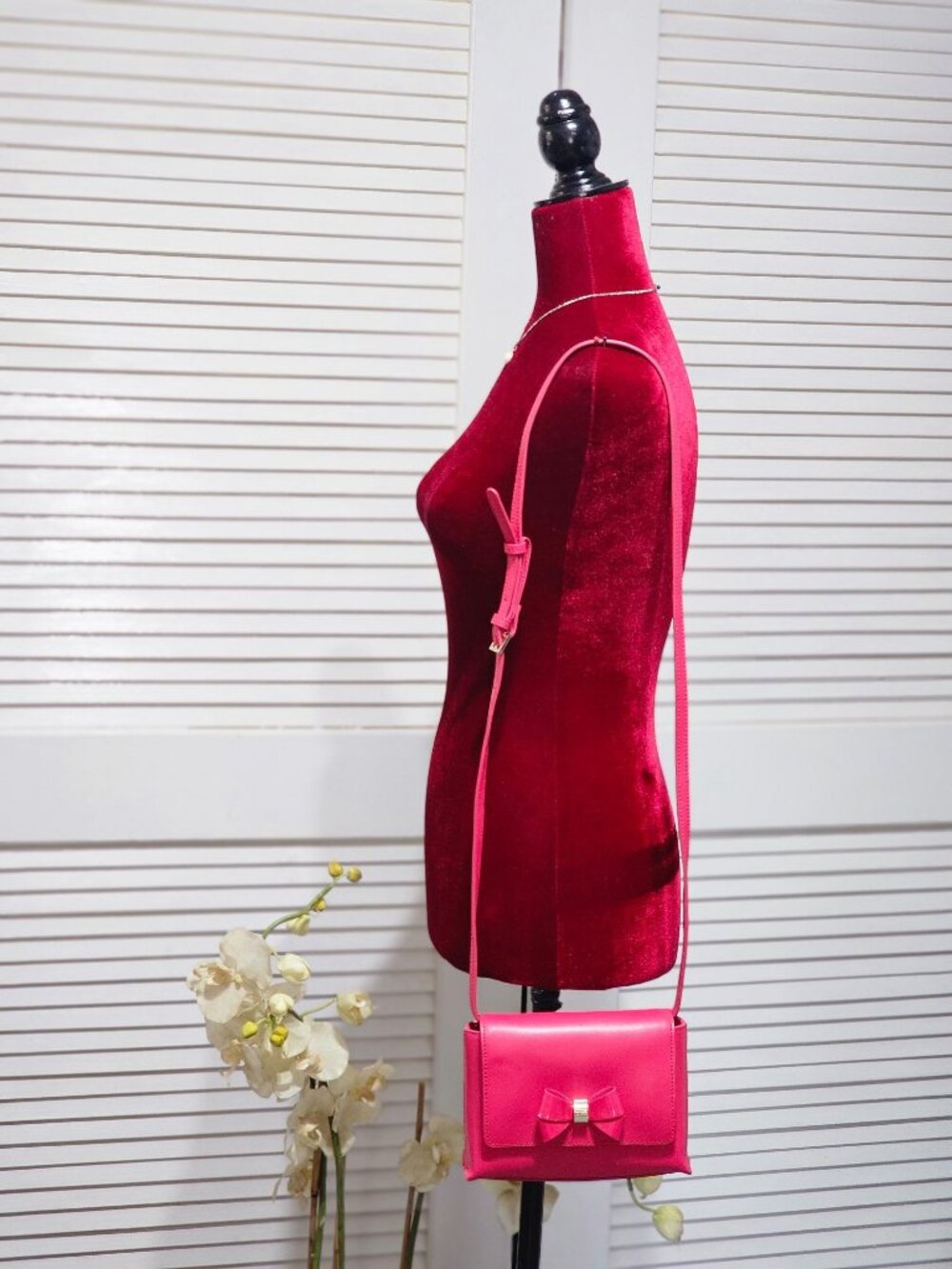 NWT Ted Baker Women's Fuchsia Leather Angiee Bow Detail Shoulder Bag Small 2173 - Picture 4 of 12